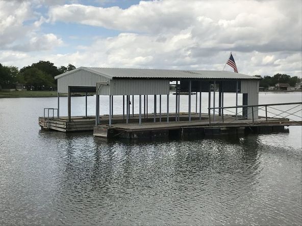 1239 Willow Beach Rd, Graford, TX 76449
